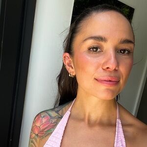 Meet your Posher, Selina